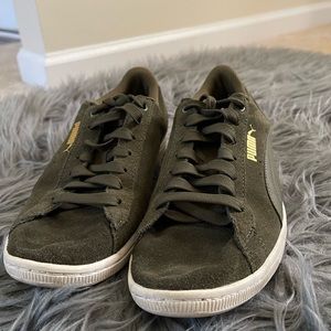 Olive green Puma suede classics